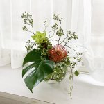 夏の生花は葉物を使うと長持ちします！